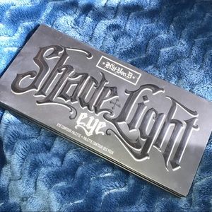 Kat Von D shade & light eye